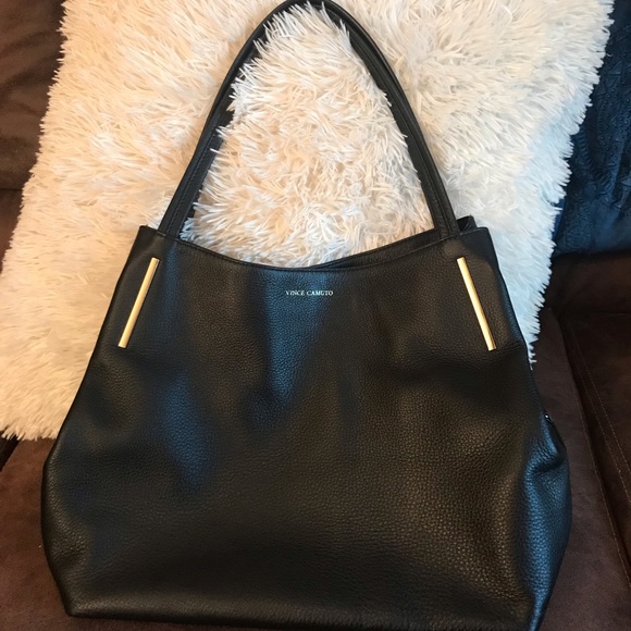 Vince Camuto Handbags - Vince Camuto leather handbag